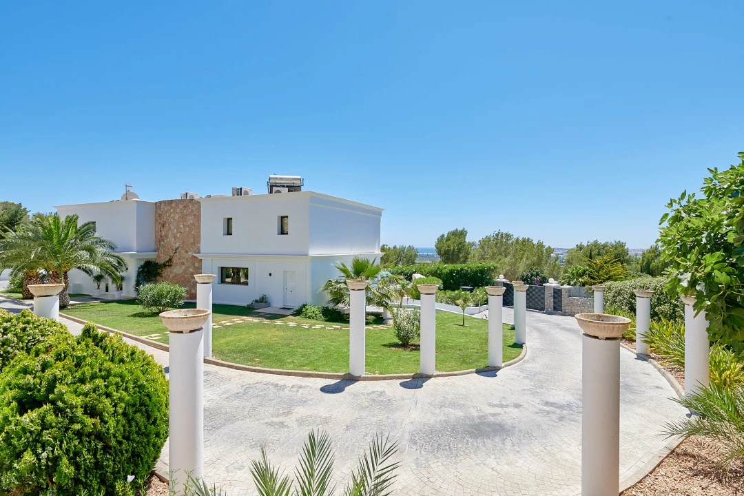 1674665870-villa-blanca_190618_86_2000px.webp