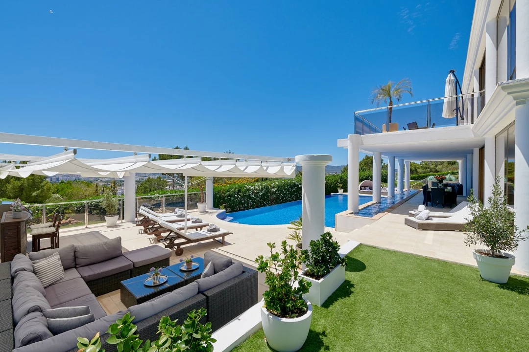 1674665924-villa-blanca_190618_13_2000px.webp